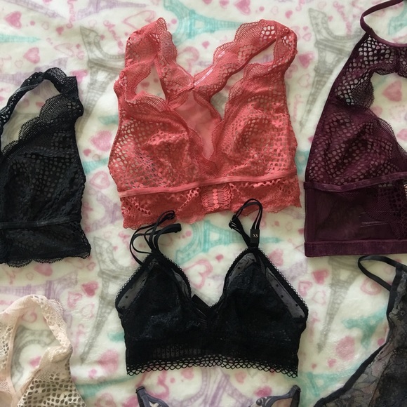 10 Brand new Victoria’s Secret size XS bralettes - Picture 3 of 7